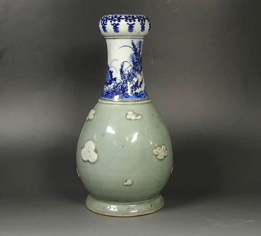 緑屋□i9*z 時代物 鍋島青磁 花瓶 壺 高約25cm 古伊万里