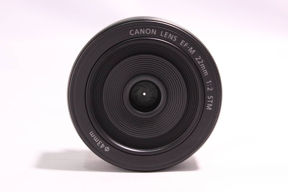 美品 CANON EF-M 22mm F2 STM MACRO 0.15m 0.49ft 前後キャップ 付き