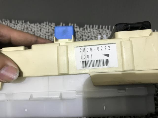 NV100クリッパー GBD-U71V ヒューズボックス 28550-6A00K U71V 中古