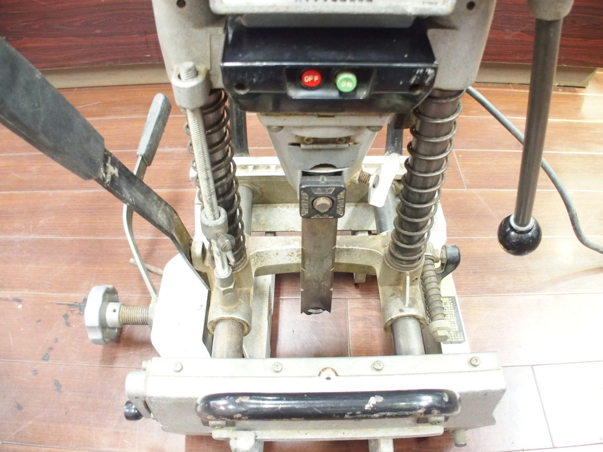 中古 makita マキタ makita マキタ マキタ 手動カクノミ 角のみ盤 7304 