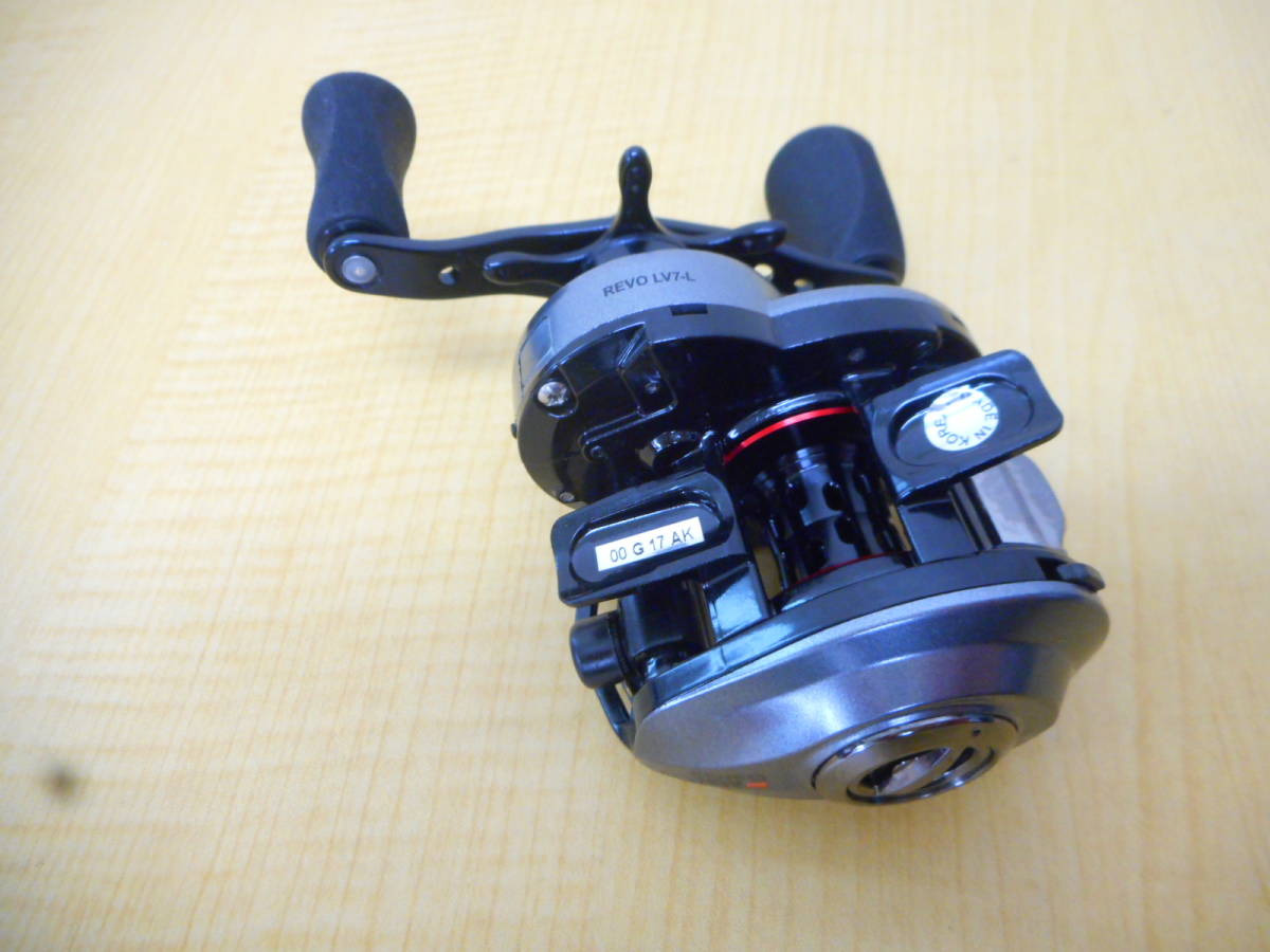 アブガルシア(Abu Garcia) ベイトリール REVO LV7-L LIGHTVERSATILE バス釣り
