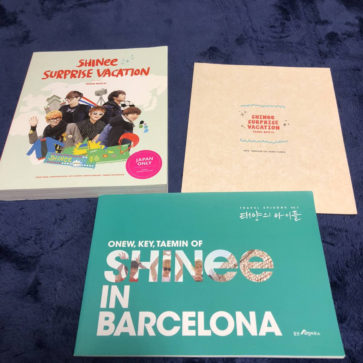 SHINee 写真集 SURPRISE VACATION　TRAVEL NOTE 01　＆　SHINee in バルセロナ TRAVEL EPISODE No.1 ポストカード　セット