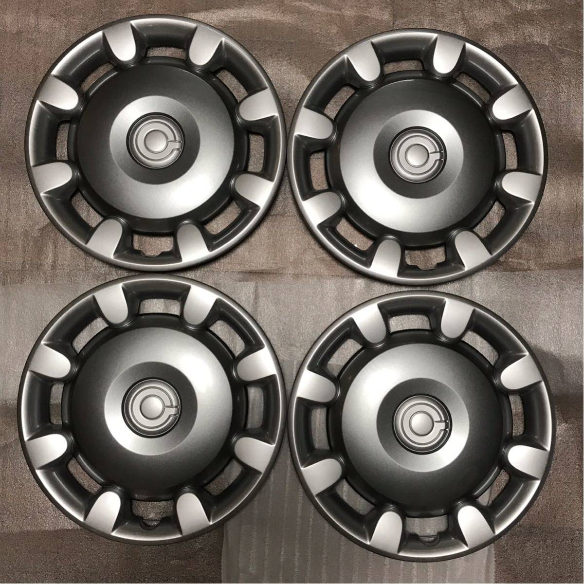 新車外し　LA800 ムーヴキャンパス ダイハツ純正14インチ ホイールキャップ ４枚セット　シルバー　ホイールカバー