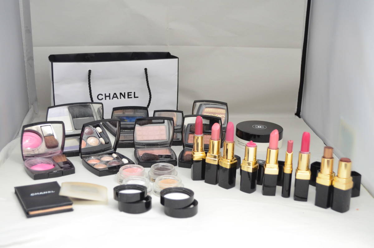 二万円以上の福袋⭐︎CHANEL78アイシャドウリップセット⭐︎ 二万円以上の福袋⭐︎CHANEL78アイシャドウリップセット⭐︎ セット