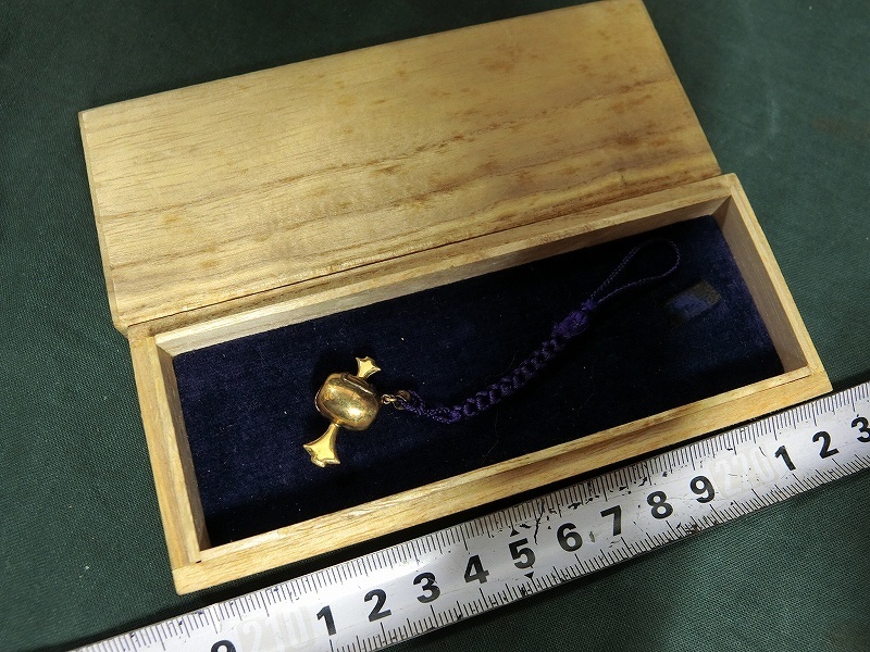 A2131 金製 K18刻印 小槌型 金鈴ストラップ 1g 【公式通販】