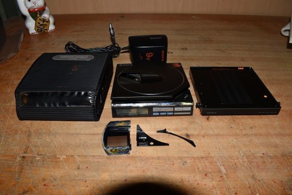 人気，爆買い 60/12A90 SONY Disc man コンパクトCDプレーヤー D50MKⅡ バッテリーケース EBP-380 ジャンク(CDプレーヤー)｜売買されたオークション情報、yahooの商品情報をアーカイブ公開 - オークファン CDプレーヤー