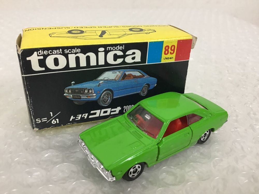 トミカ黒箱89 トヨタ コロナ 2000GT シルバー トミカ黒箱89 トヨタ 黒