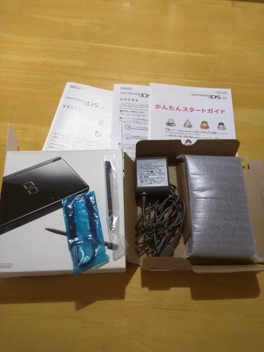 DSライト  6000円 任天堂ds lite ライト ブラック 【公式通販】