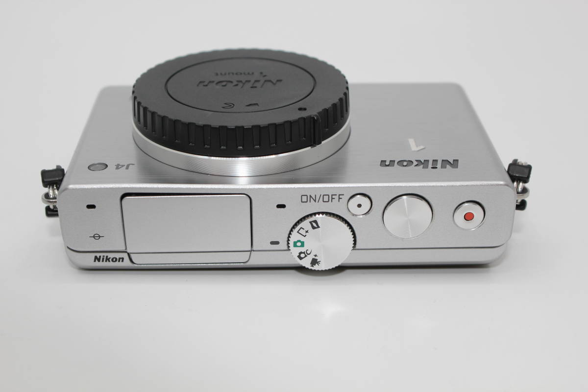 Nikon J4 ミラーレス一眼 シルバー 0 Nikon1 ボディのみ ボディ ニコン 