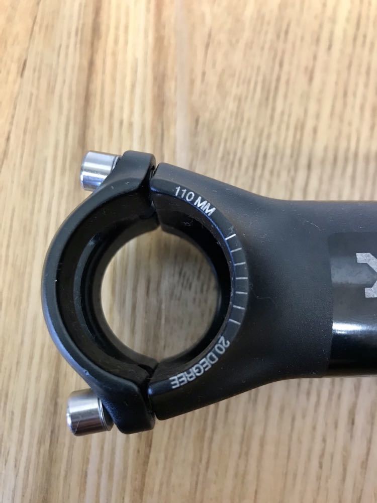 フィジーク fi'zi:k Cyrano アルミSTEM R1 ±20° 110mm 31.8mm ステム