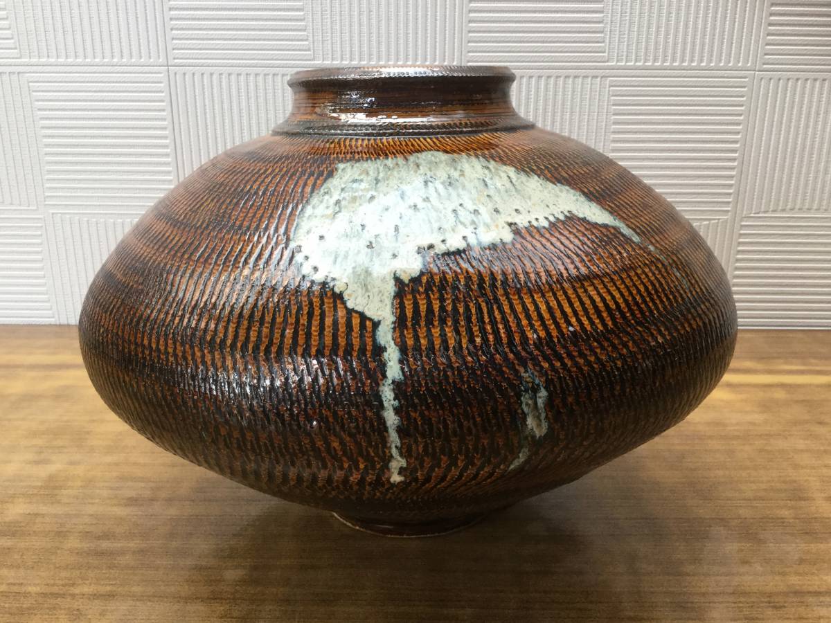 大幅お値下げ♪ 小鹿田焼 とびかんな 打ち掛け 大壺 民藝 美術品・アンティーク・コレクション 小鹿田焼 とびかんな 打ち掛け 大