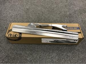 【掘り出し物・未使用】パワースライド　フィニッシュライン　１６．５インチ（４０－４１）アイスブレード