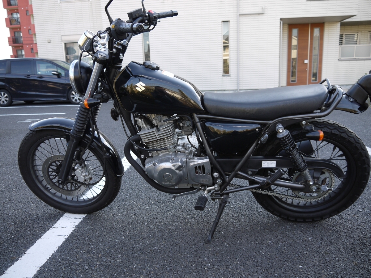 ☆希少 スズキ グラストラッカー NJ47A 初期型4バルブ セル&キック 