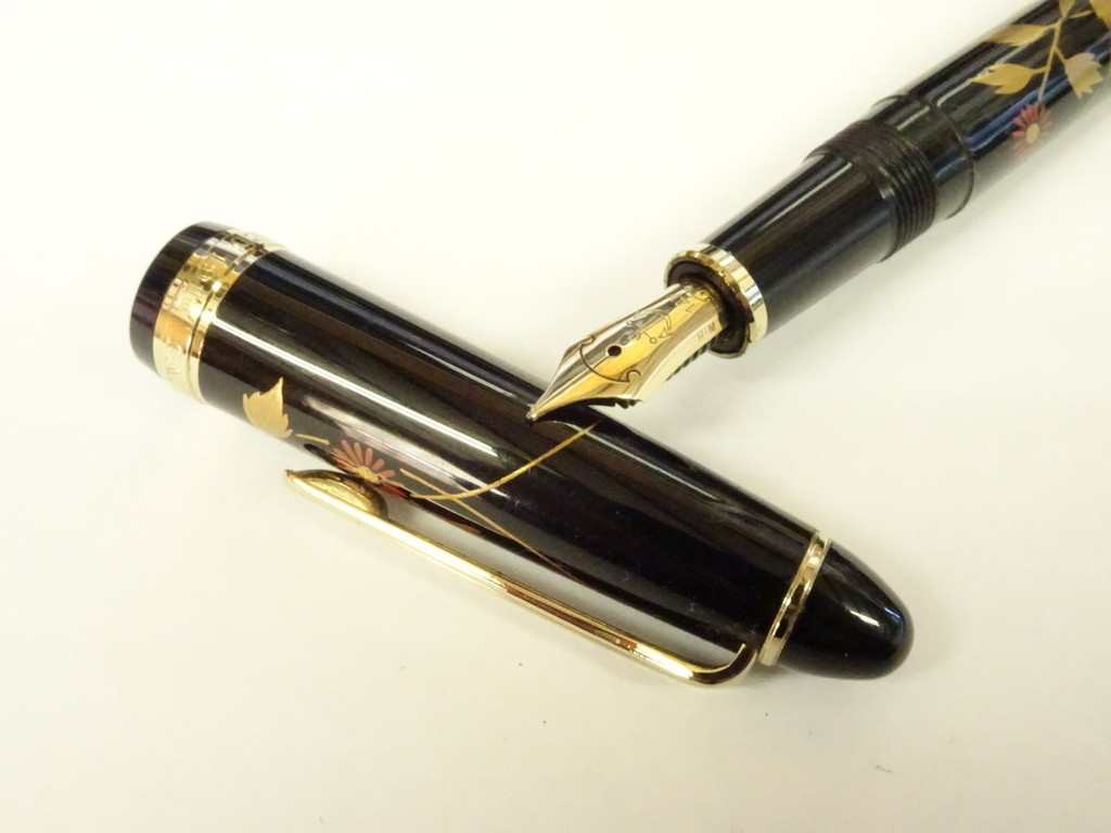美品 SAILOR JAPAN FOUNDED 1911 セーラー 万年筆 ペン先14K ブラック