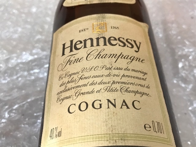 ☆未開栓 古酒 Hennessy/ヘネシー V.S.O.P 箱あり 700ml 【公式通販】