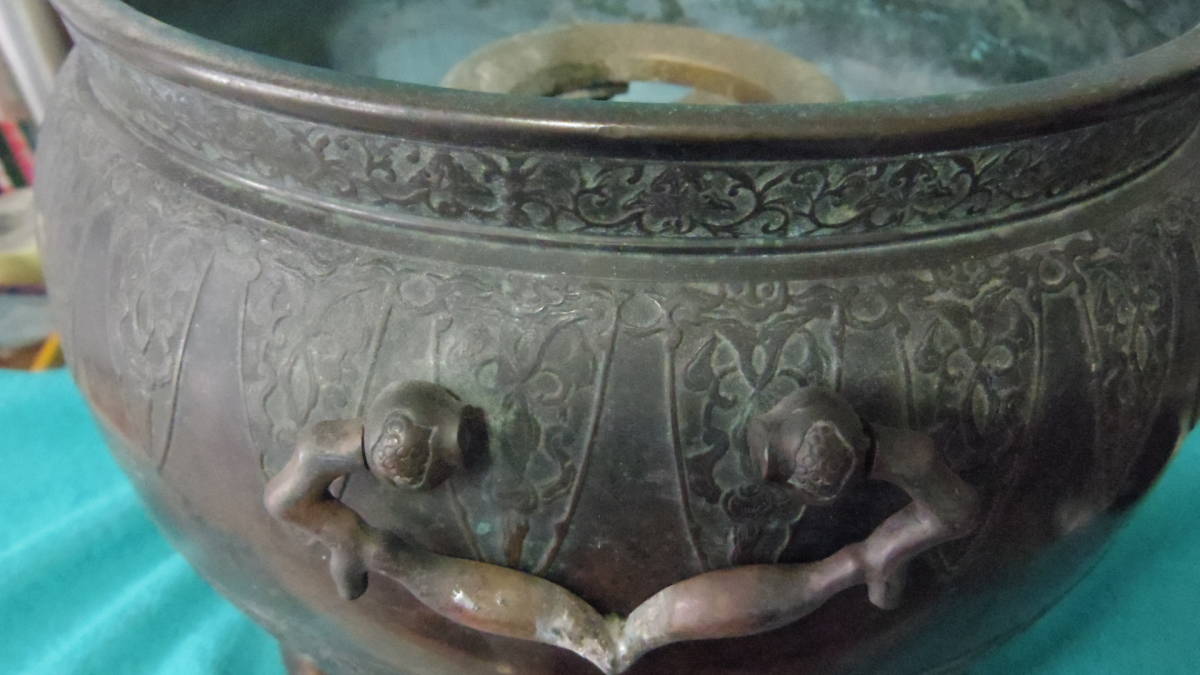 古代　中国　細密　彫刻　火鉢