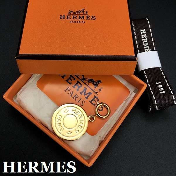 エルメス セリエ ペンダント トップ ゴールド チャーム 箱付き HERMES エルメス セリエ チャーム ペンダント トップ 良品 箱付 高島屋