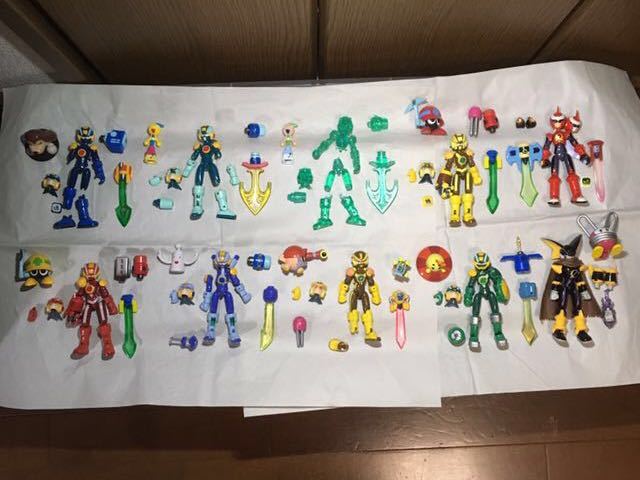 ロックマンエグゼ ロッキンアクション ブルース フィギュア バンダイ