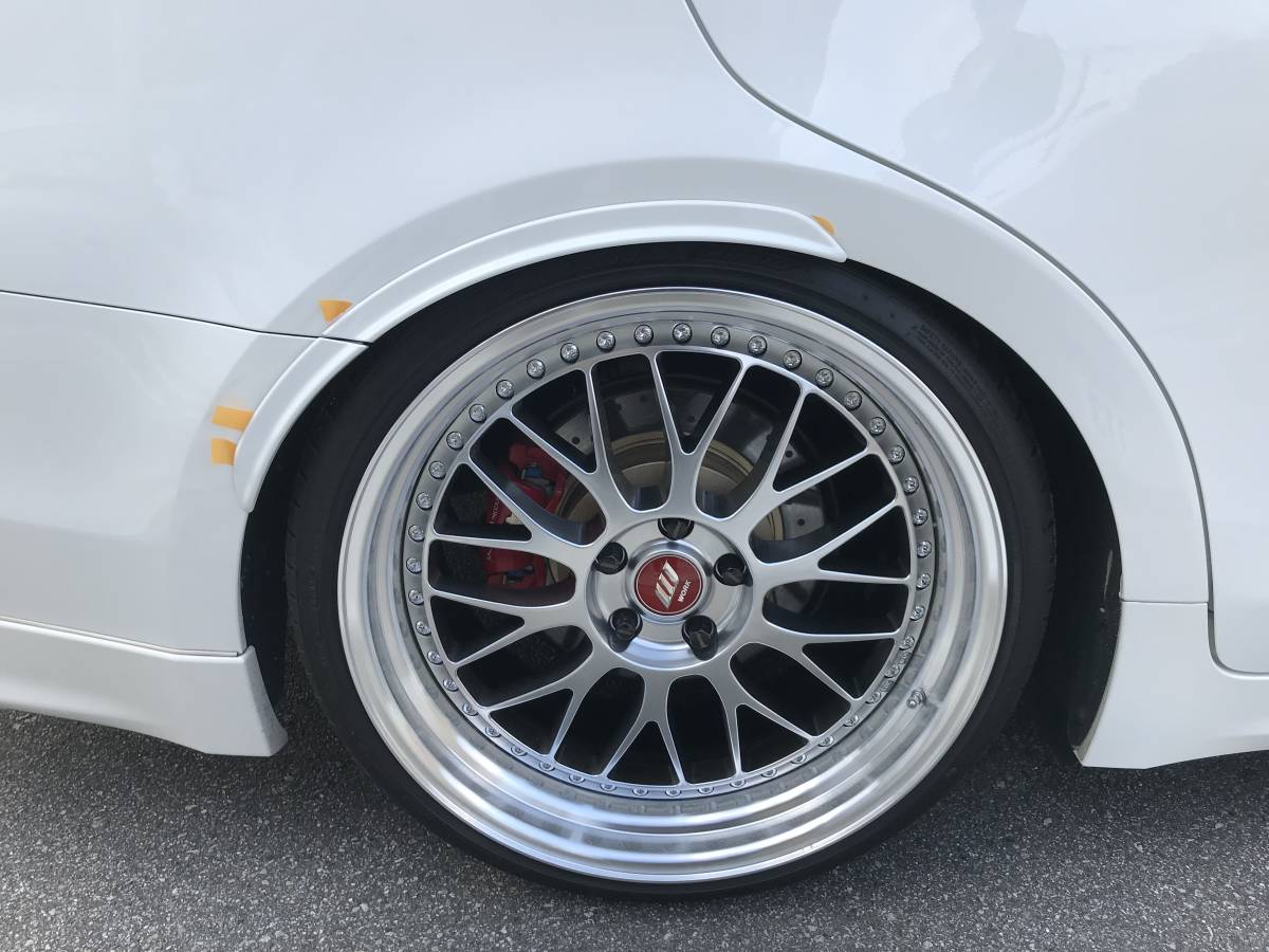 クラウン トヨタ : | 中古車 リアセンター LED照明付き クラウン 