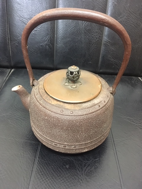 最安値，100%新品 鉄瓶 急須 蓋銅製 茶道具 煎茶道具 詳細不明(鉄瓶)｜売買されたオークション情報、yahooの商品情報をアーカイブ公開 - オークファン 鉄瓶