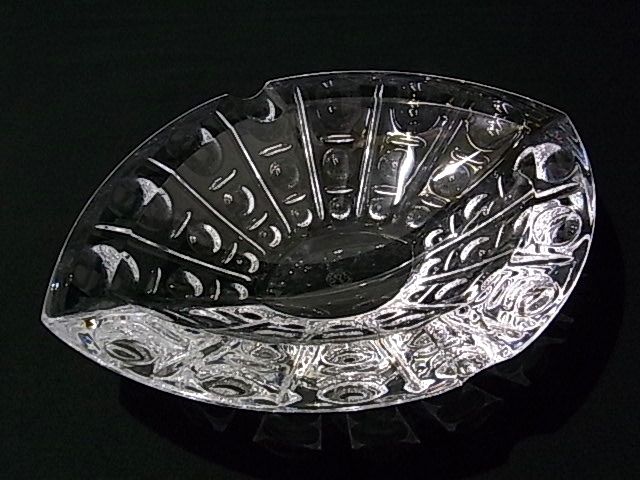 SALE，品質保証 g4388 Baccarat バカラ 灰皿 良品(灰皿)｜売買されたオークション情報、yahooの商品情報をアーカイブ公開 - オークファン 灰皿