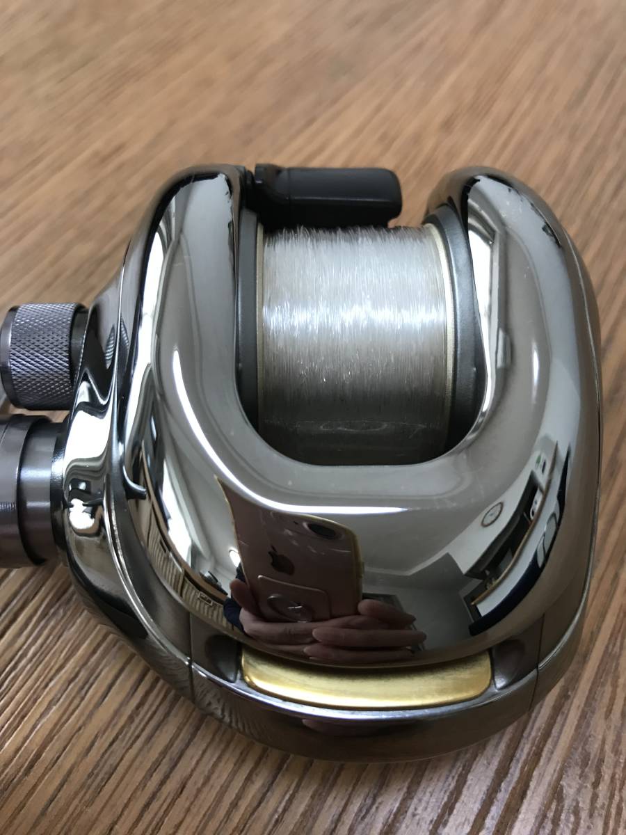 初代アンタレス 中古 美品 初代アンタレス 右 RH220 中古 リール