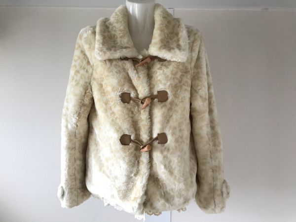 Kb149 Liz Lisa リズリサ ショートダッフルコート アウター レオパード アニマル柄 ヒョウ柄 ふわふわ ベージュ系 F 訳あり トップス 売買されたオークション情報 Yahooの商品情報をアーカイブ公開 オークファン Aucfan Com