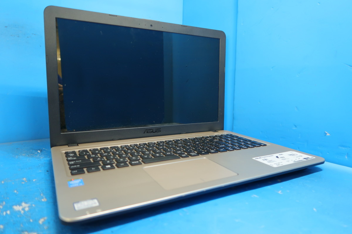 ASUS Core i3-4005U Asus K540LA-XX083T Intel 1.7GHz DVD 