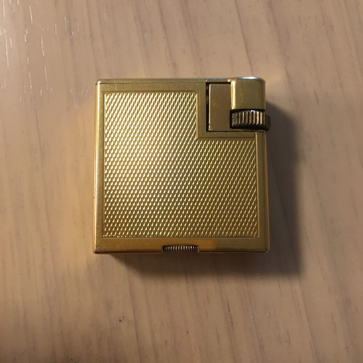 【限定セール，得価】 ダンヒル スクエアボーイ オイルライター アンティーク ゴールド(ダンヒル)｜売買されたオークション情報、yahooの商品情報をアーカイブ公開 - オークファン ダンヒル