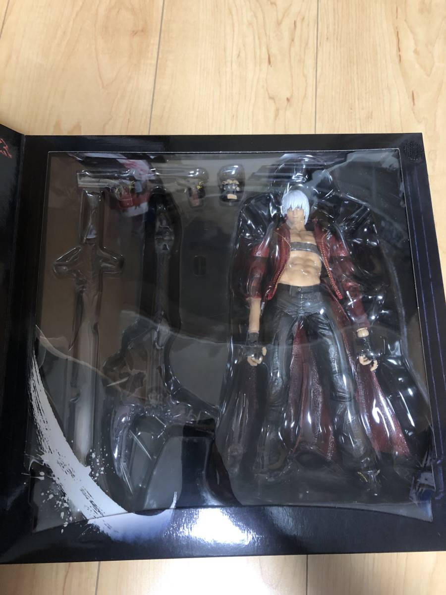 新品未開封 PLAY ARTS改 DEVIL MAY CRY3 デビルメイクライ ダンテ