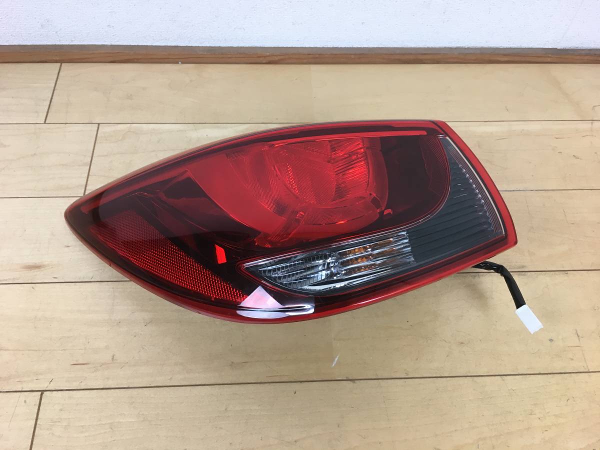 美品 割れ無 DJ3FS デミオ 純正 左 テールランプ KOITO 220-18373