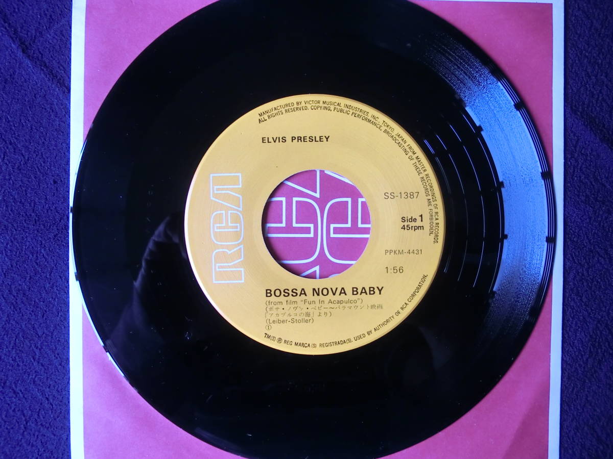 美品 エルヴィス・プレスリー「ボサ・ノヴァ・ベビー／恋の魔術」日本