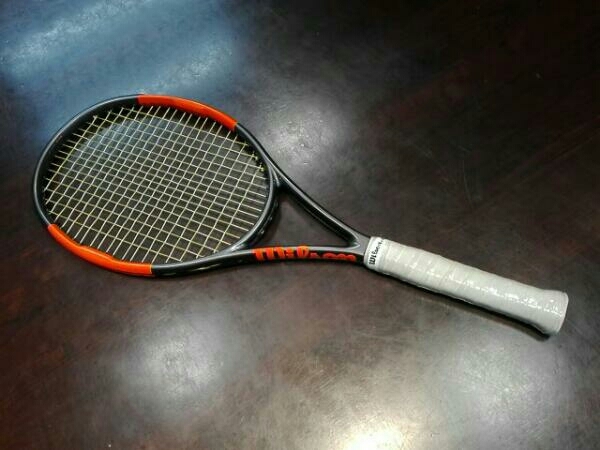 大得価，SALE 品 Wilson BURN 95/ ウィルソン硬式ラケット/ グリップサイズ3/ 337g/ 品(ウィルソン)｜売買されたオークション情報、yahooの商品情報をアーカイブ公開 - オークファン ウィルソン