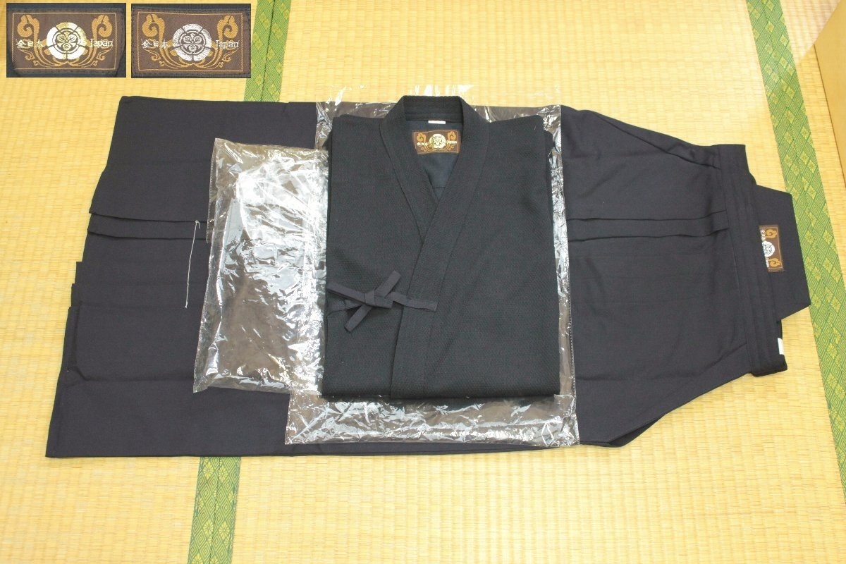 【正規品，最新作】 h7034 剣道着＋テトロン袴 170cm以上くらい 品 オールジャパンピッチ 揃えた上下 ダーツ入り袴 オススメ品(剣道着、袴)｜売買されたオークション情報、yahooの商品情報をアーカイブ公開 - オー 剣道着、袴