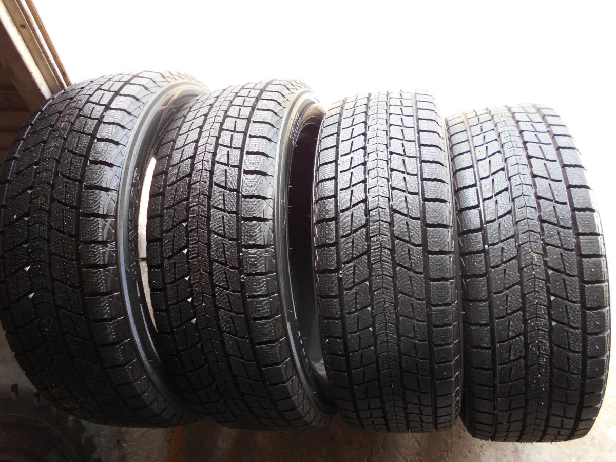 ★☆ほぼ未使用　ダンロップ　ＳＪ-８スタッドレス 225/55Ｒ18　４本 NO，7１０☆★