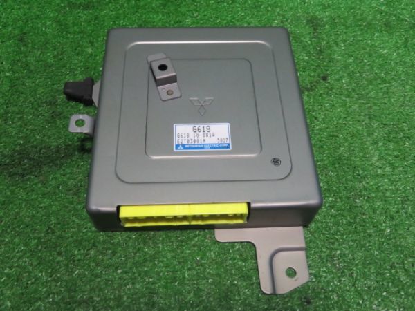 19-23-40　　マツダ　　プロシード　Ｕ６６Ｍ　Ｇ６ ［　エンジン　コンピューター　　ＭＴ車　Ｇ618　18　881Ａ　Ｅ2Ｔ03081Ｍ　3827　］