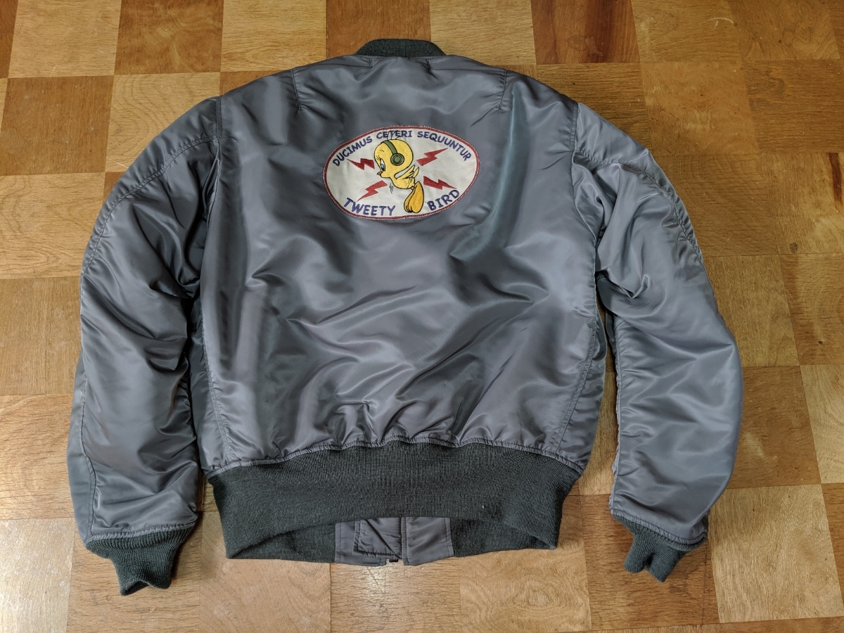 トイズマッコイ MA－1フルカスタム 中古美品 サイズXL フライト 