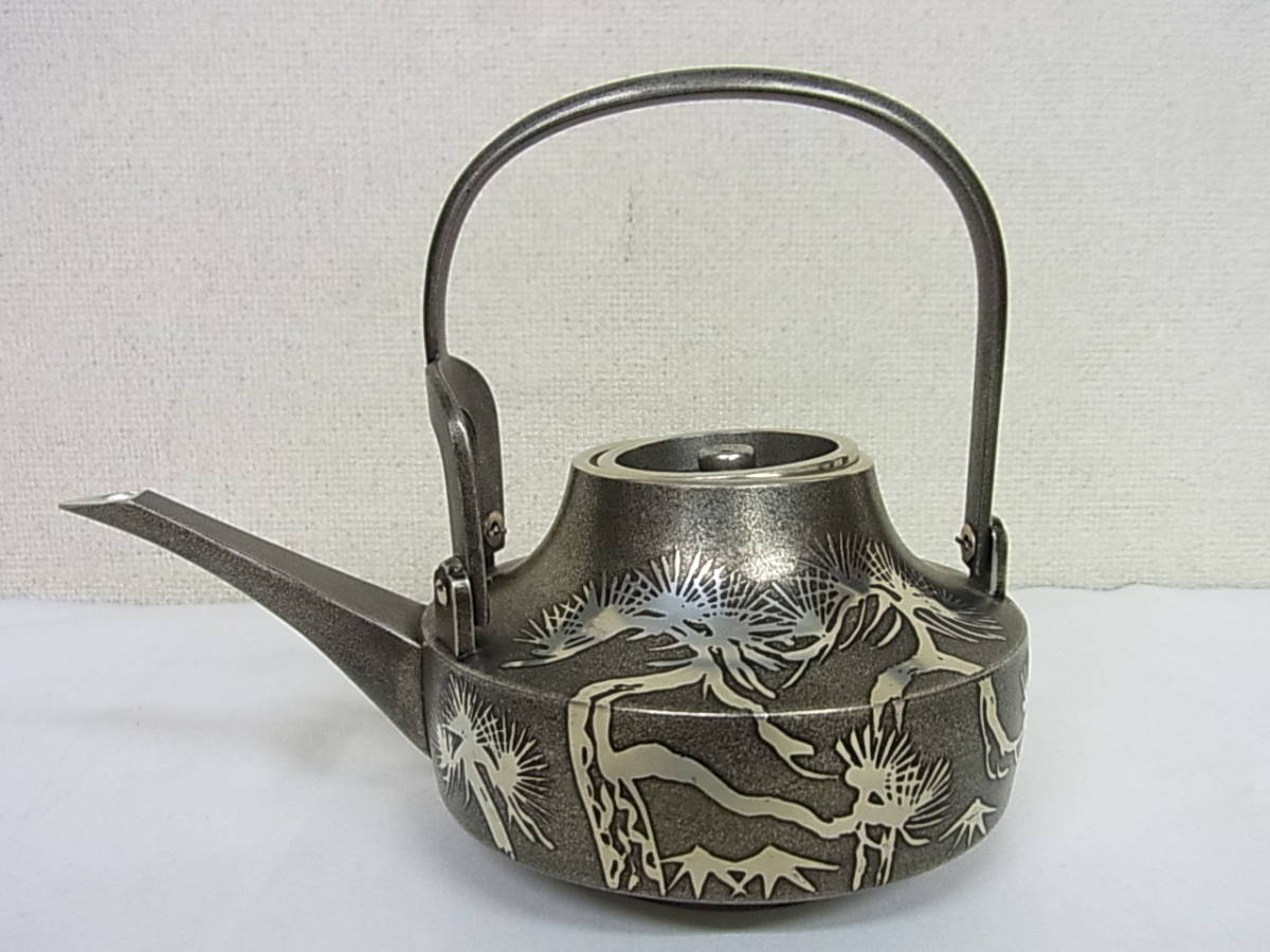 日本金属工芸◇御屠蘇銚子 本錫 錫半製（松竹梅柄） 中古品 錫製 工芸