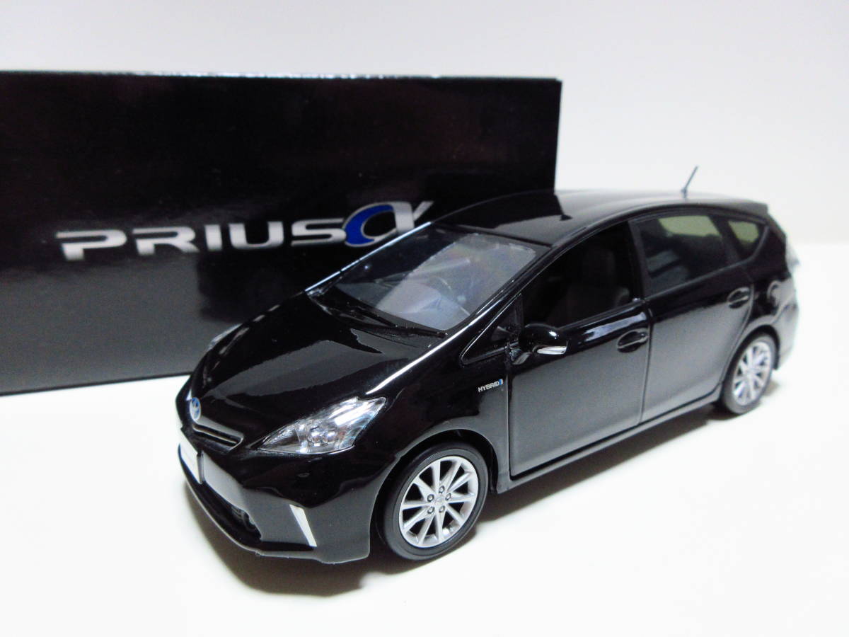 PRIUS α | トヨタ 1⁄30 プリウスα プリウスアルファ 前期 ミニカー 