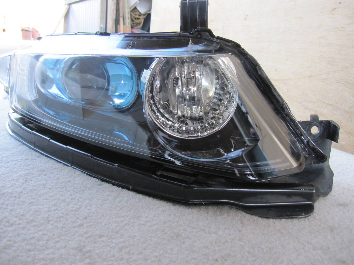 オデッセイ RB2 RB1 H16年 右ヘッドライト HID KOITO 100-22497