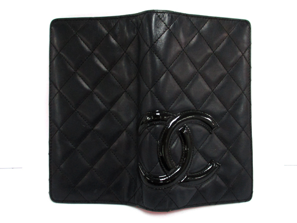 CHANELシャネル『カンボンライン 二つ折り長財布』A26717