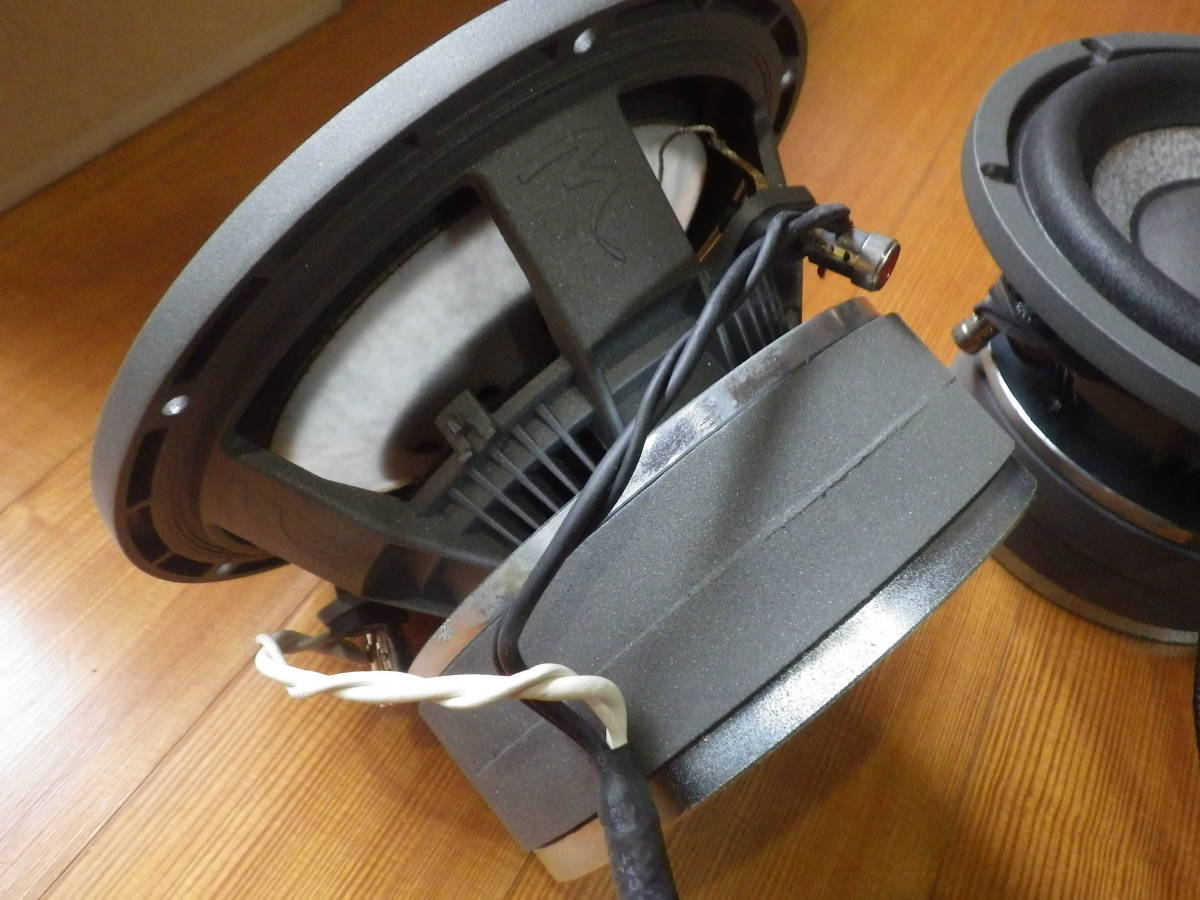 売切】Focal フォーカル サブウーハー2個 【8W7571】中古 【公式通販】