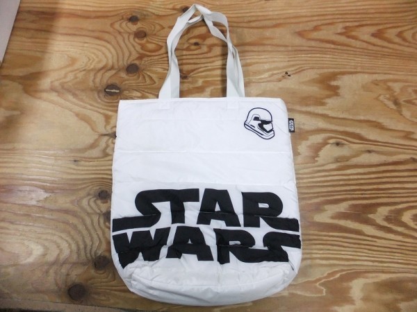 Star Wars Uniqlo スターウォーズ ユニクロ メンズ ストームルーパー 中綿 キルティング 映画 ハンドバッグ トートバッグ 白 トートバッグ 売買されたオークション情報 Yahooの商品情報をアーカイブ公開 オークファン Aucfan Com