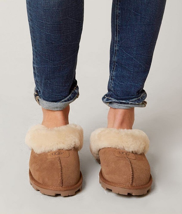 UGG COQUETTE コケット US7 24㎝ チェスナット　スリッポン 　スリッパ