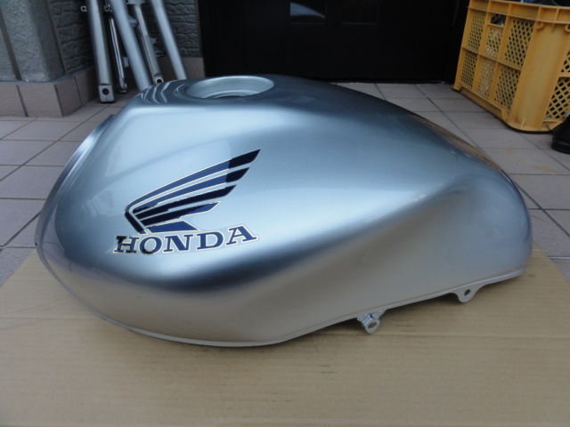 ホーネット600 ？ ホーネット250？？ ガソリンタンク フューエルタンク 