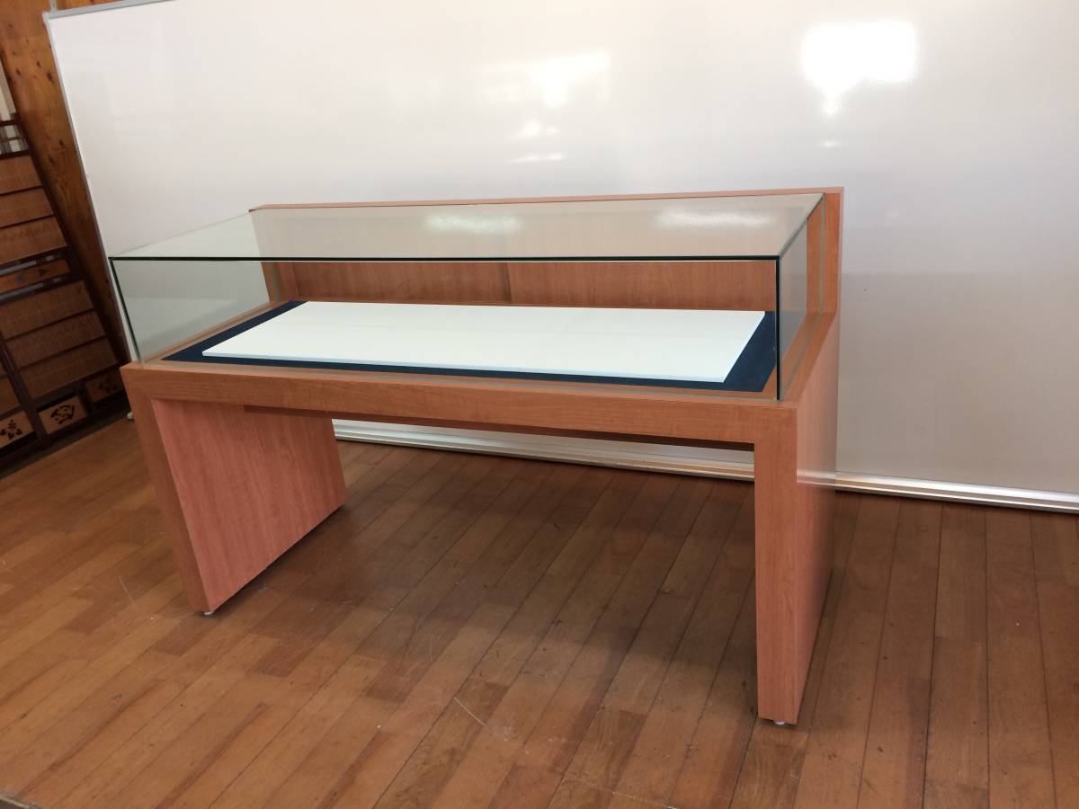 業務用 ガラスショーケース 展示 店舗 什器 鍵付き 横約150cm ディスプレイ