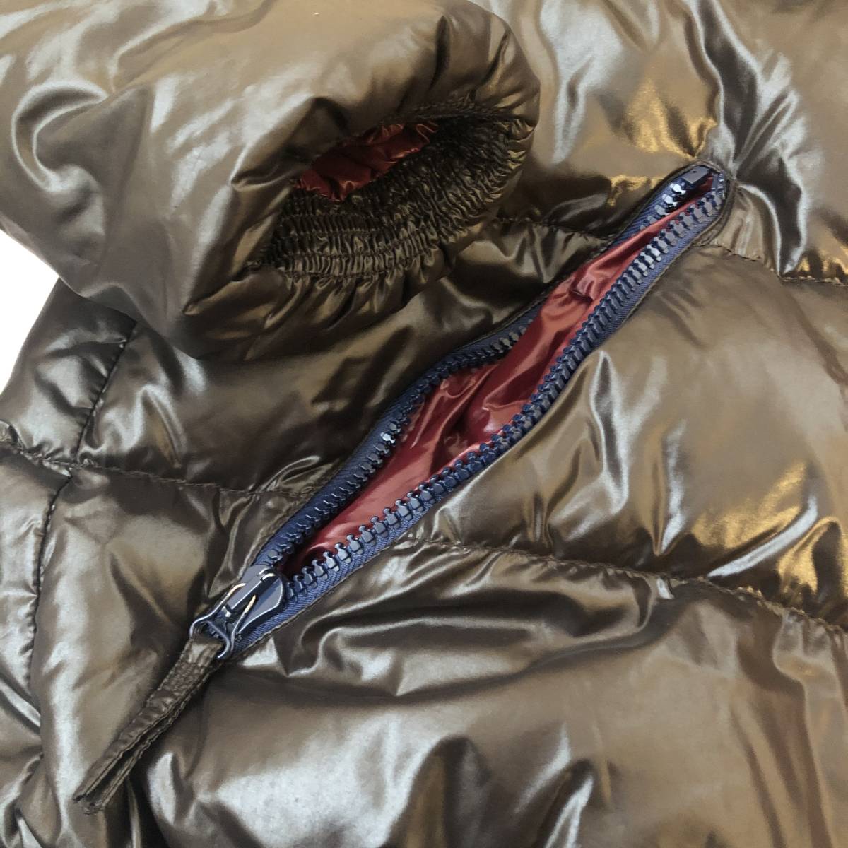 美品 レア色 DUVETICA dionisio ダウンジャケット 48 220 WENGE