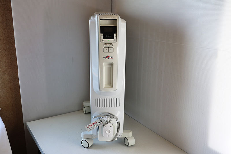  DeLonghi デロンギ オイルヒーター ドラゴン TDD0915(オイルヒーター)｜売買されたオークション情報、yahooの商品情報をアーカイブ公開 - オークファン オイルヒーター