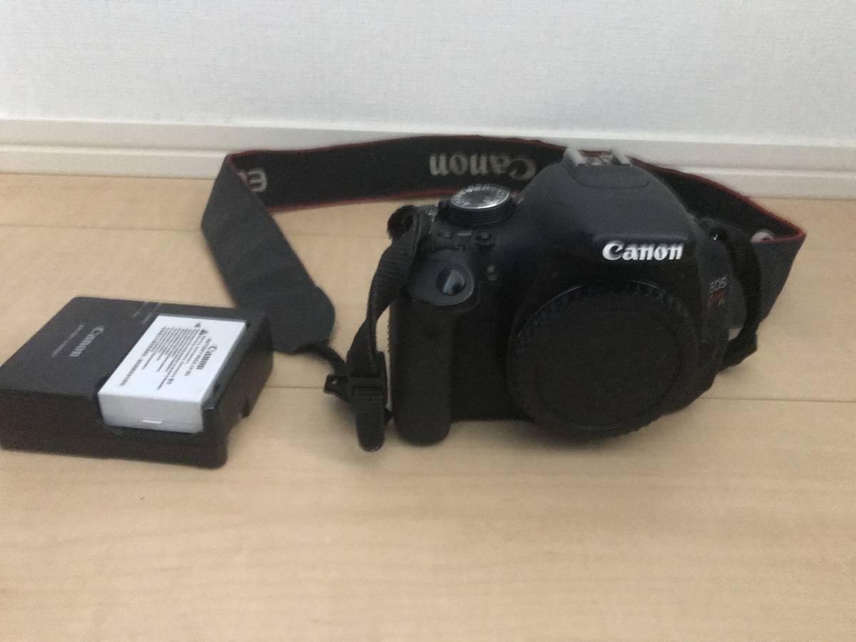 店舗の在庫 CANON EOS KISS X5中古 やや作動不良ジャンク品扱い