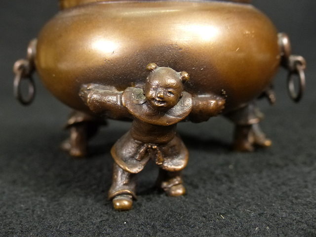美術品・アンティーク・コレクション 大峰作 菊紋様 金銀象嵌 三足香炉